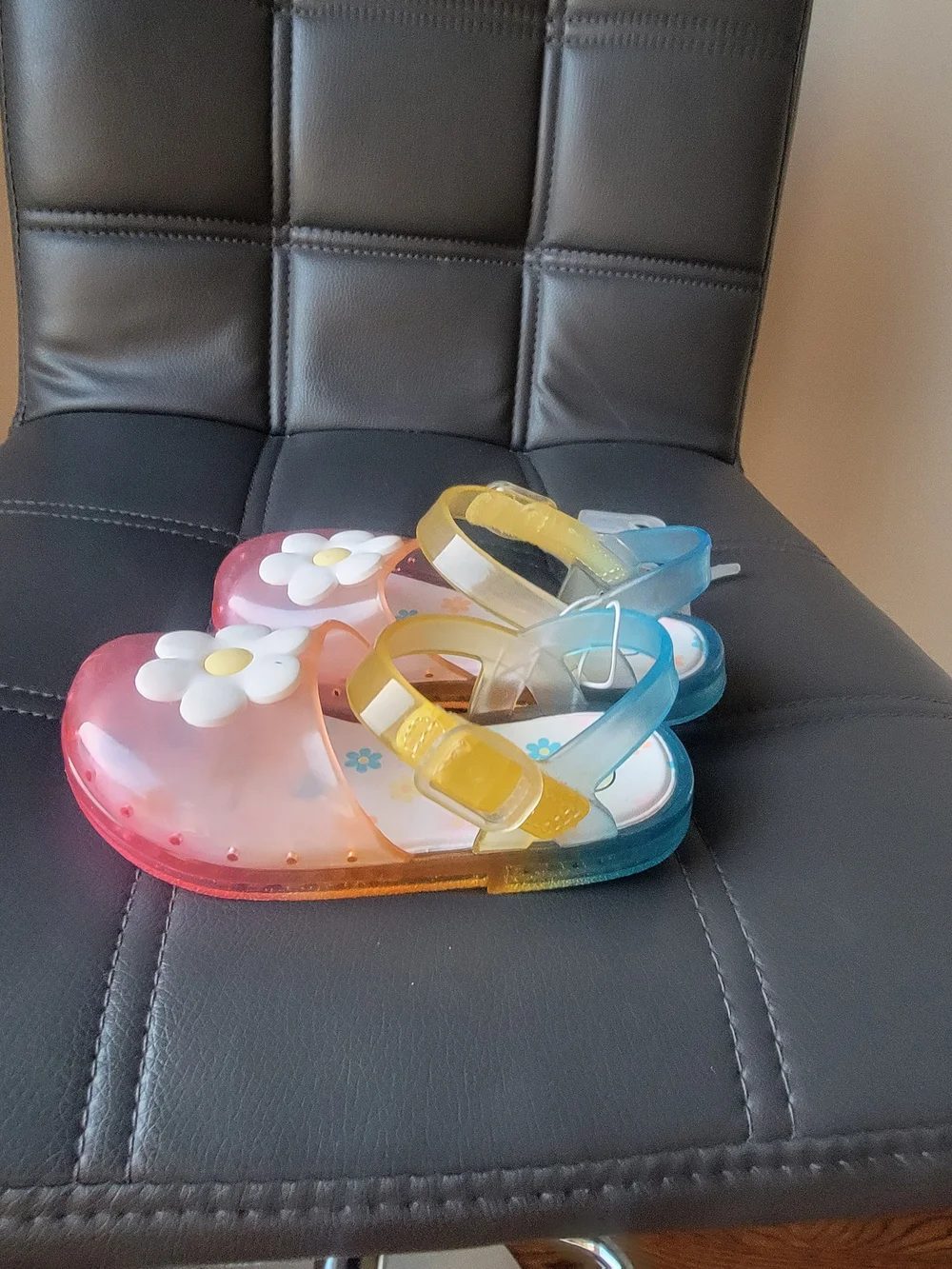 Cat & Jack Girls Jelly Sandals Floral Pink/Blue/Yellow Ankle Strap Buckle Size 7